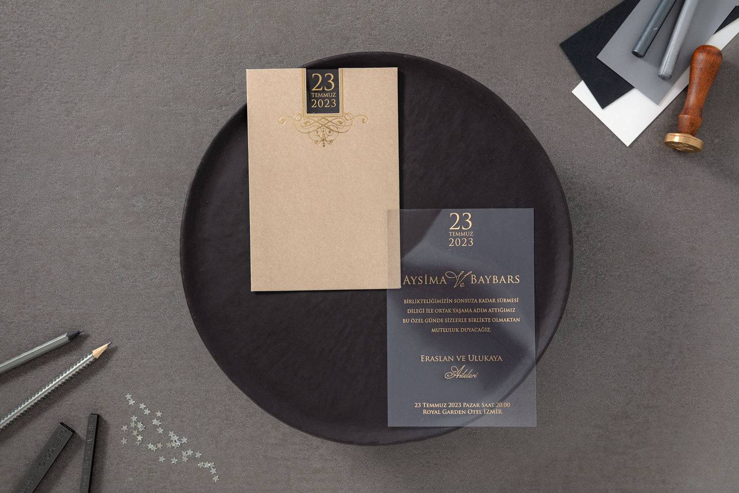 Elegant Minimalist Frame Wedding Invitation Suite